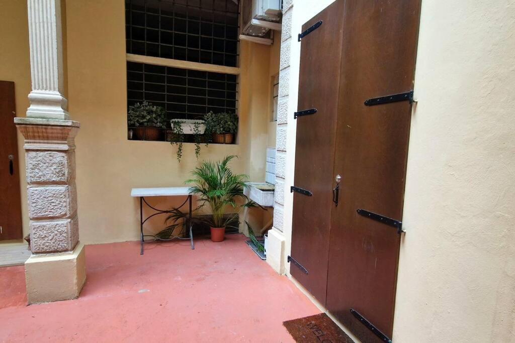 Central And Cozy Loft With Courtyard Bologna Ngoại thất bức ảnh